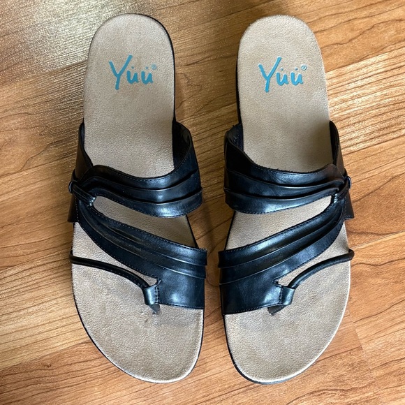 Yuu  Black Sandals Women's 9.5 M Julietta Casual Slip On, Toe Loop, Wedge Slide - Picture 6 of 9